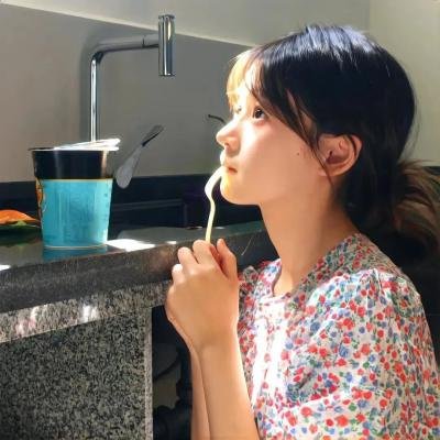 靠边站封面
