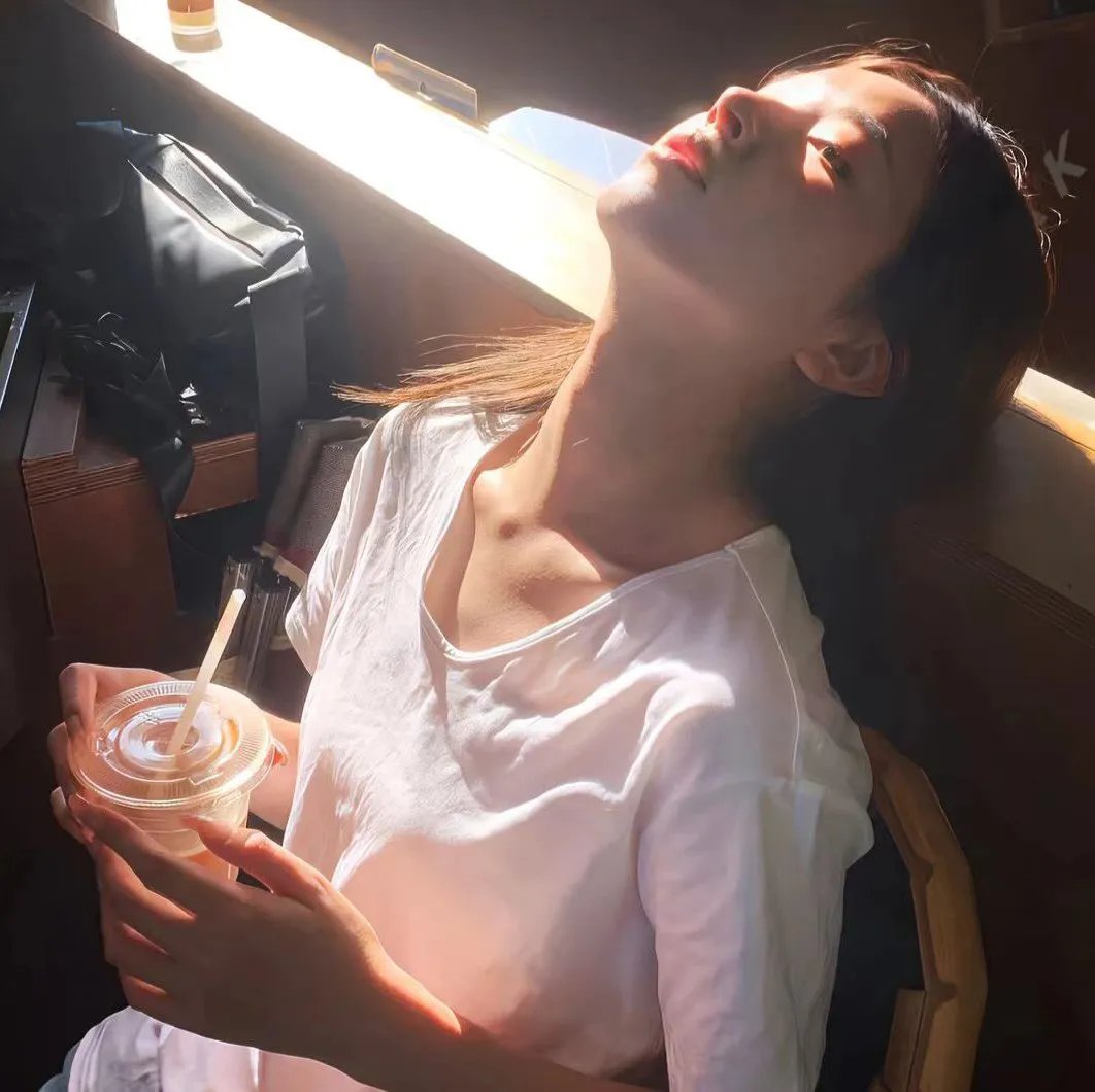 蜂蜜之夏封面